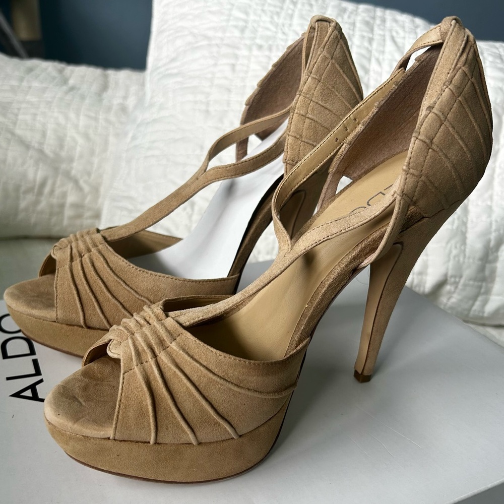 ALDO Samella Suede Beige Peep Toe T-Strap Stiletto -Women’s Size 38 US 7 1/2